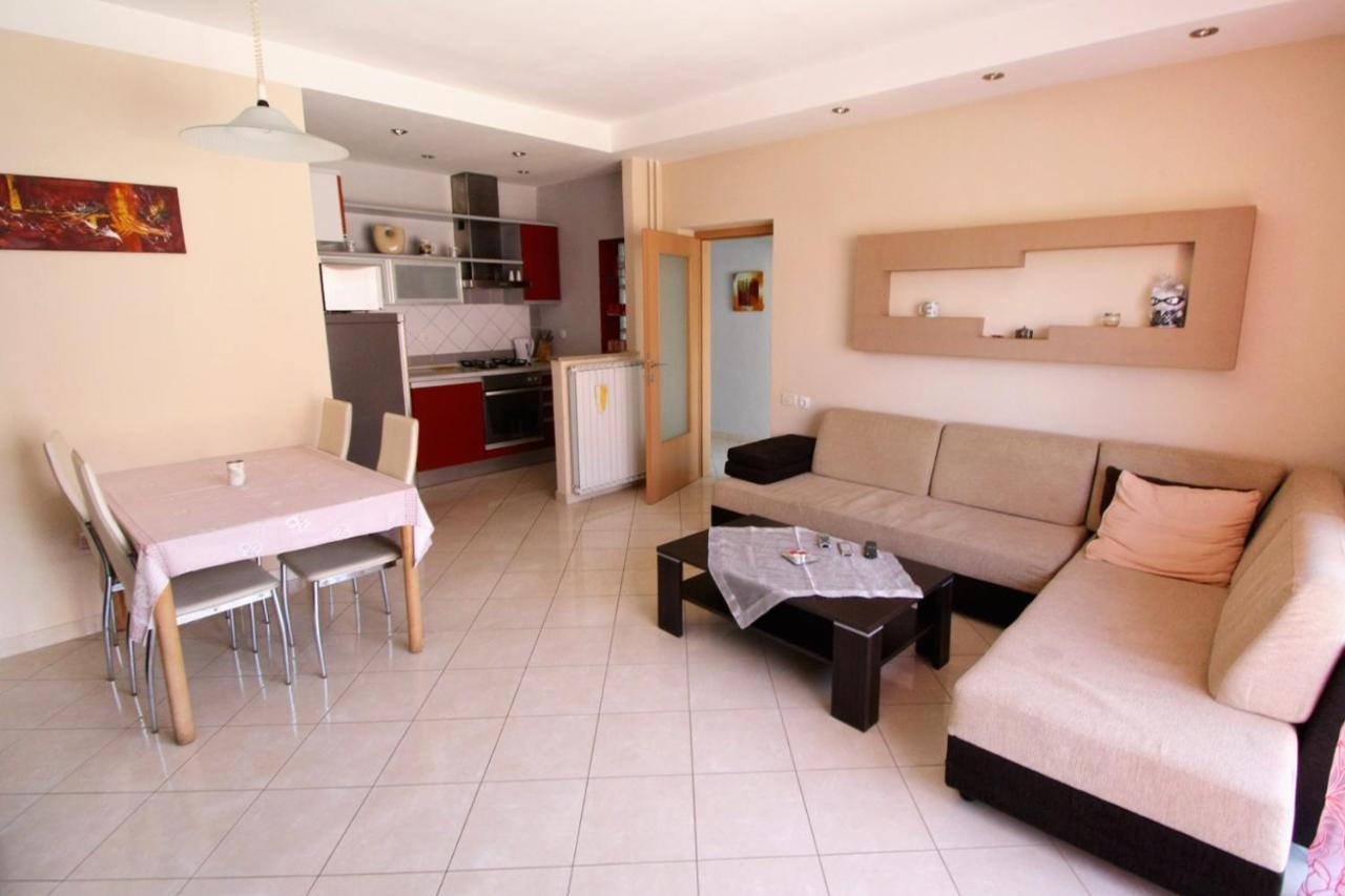 Apartments With A Parking Space Umag - 7666 외부 사진