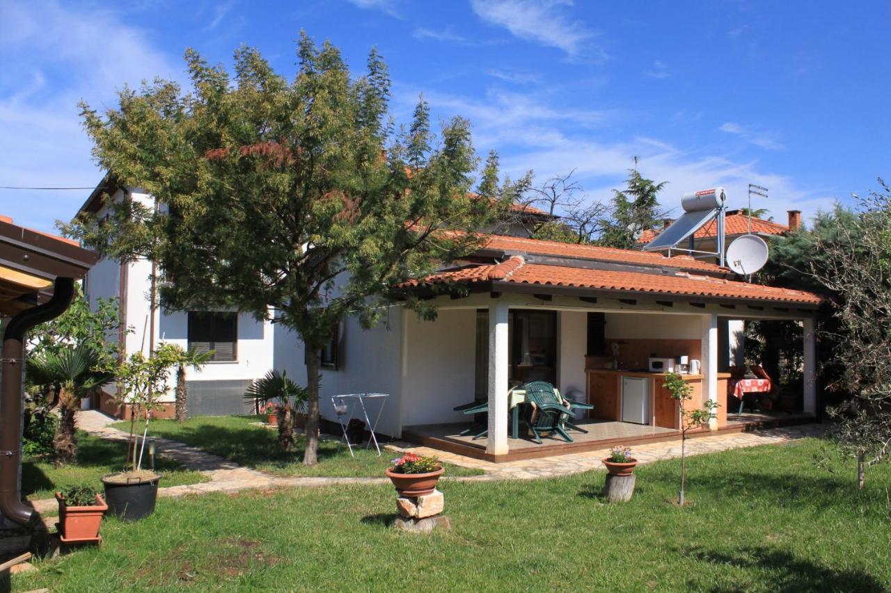 Apartments With A Parking Space Umag - 7666 외부 사진