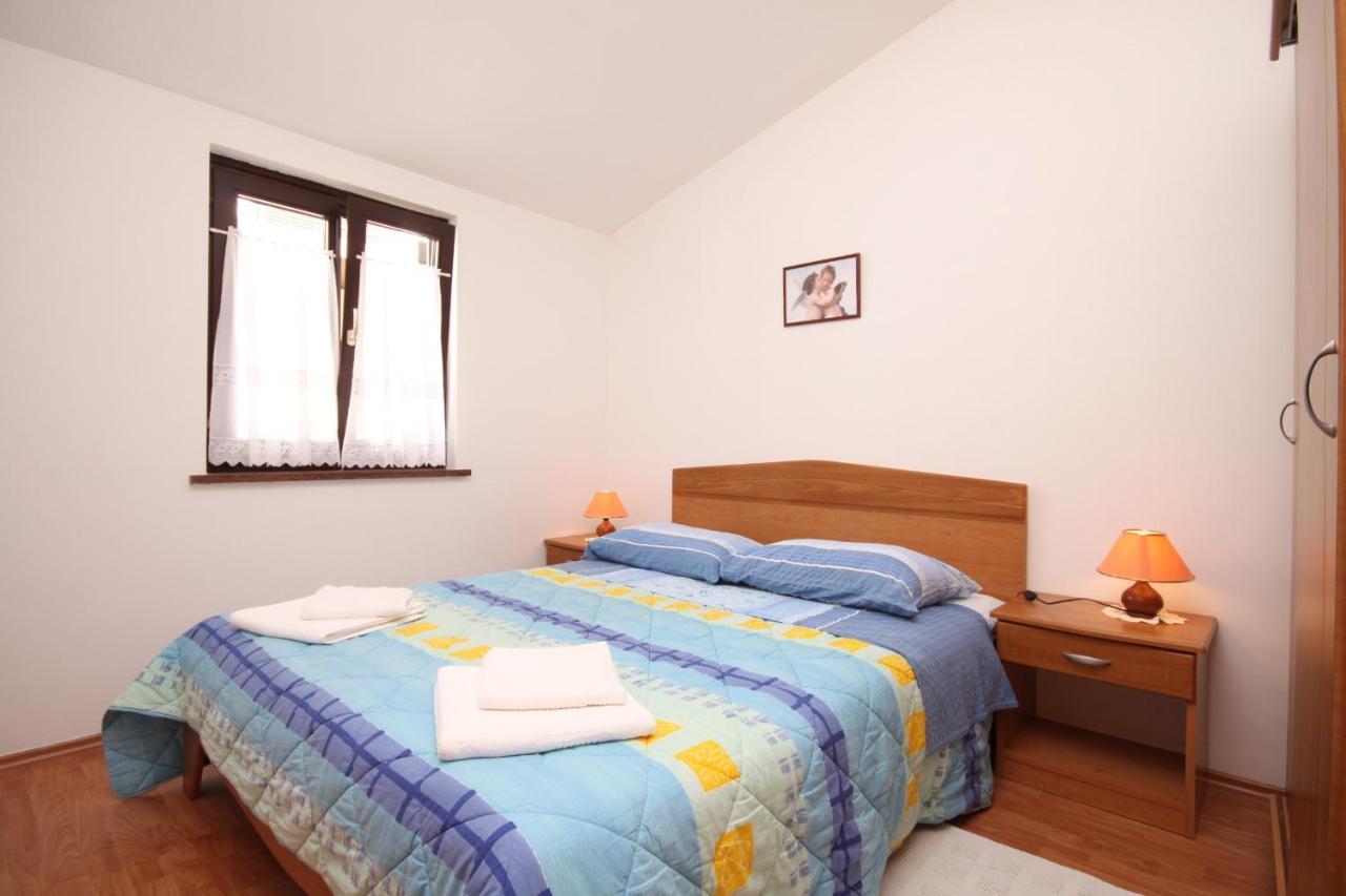 Apartments With A Parking Space Umag - 7666 외부 사진